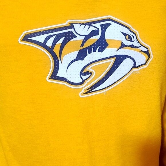 Ultimate Tee By Adidas Representing Tennessee Predators Size Medium Hockey Fan - Picture 5 of 6